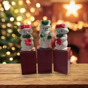 Vintage Set of Avon Mrs.& Mr. Snowlight Candles. Bayberry Scent.